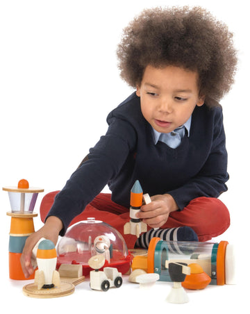 Tender Leaf Toys - Life on Mars Playset - S.T.E.M. Toy - 16 Pc Wooden Outer Space Themed Playset - Creates Interest in Science and Creative Role Play