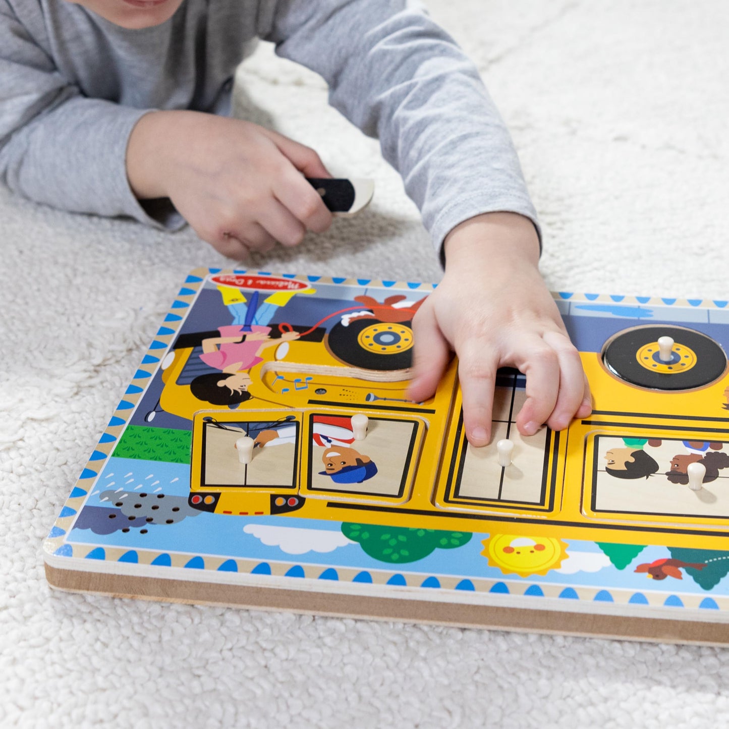 Melissa & Doug The Wheels on The Bus Song Puzzle - 8-Piece Wooden Peg Puzzle with Light-Activated Sounds, Music Learning Toy for Toddlers and