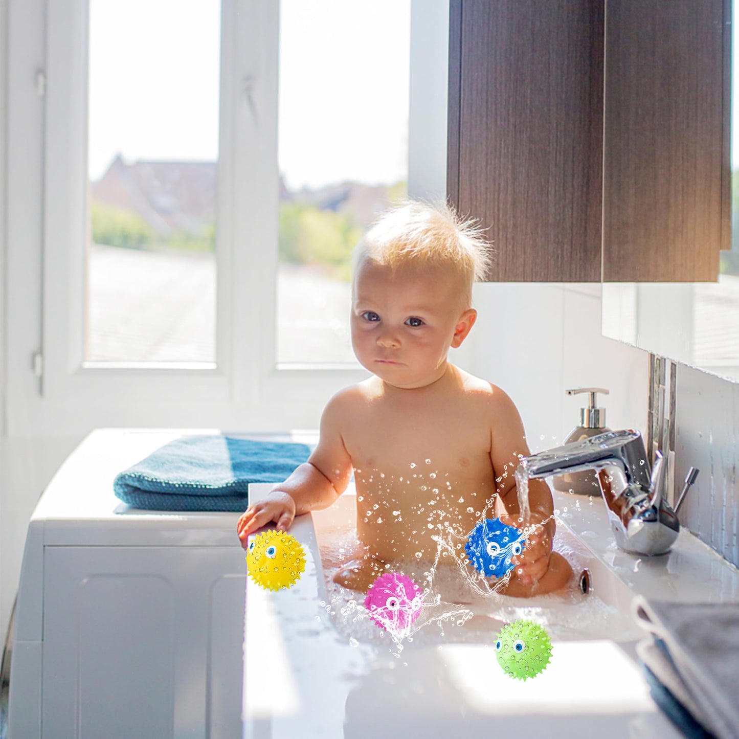 Toddler Bath Toy - 4 Pack Novelty Sea Animal Dolphin Water Balls Pool Toys Outdoor Activity Game Bath Tub Sensory Dolphin Absorbent Water Splash Balls