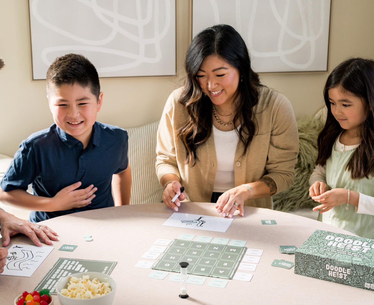 DOODLE HEIST - The Quick Drawing and Deduction Family Party Game for Kids, Teens, College Students, Adults & Families - Perfect for Fun Parties