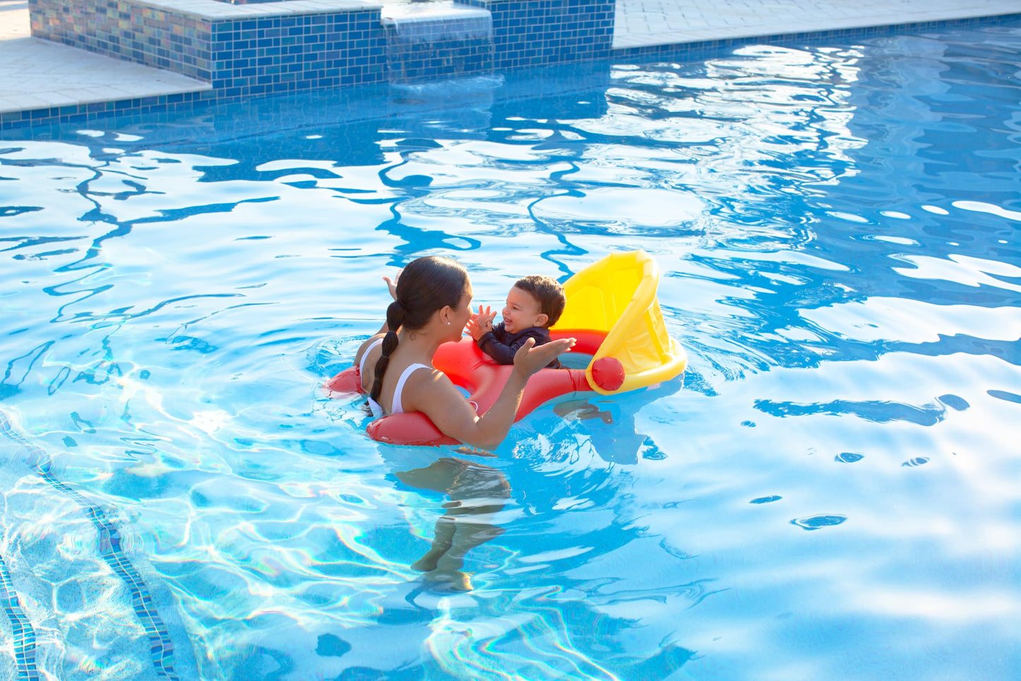 Little Tikes Inflatale Pool Floats & Outdoor Summer Toys (Little Tikes Baby & Me Float - Kids Pool Floaty)