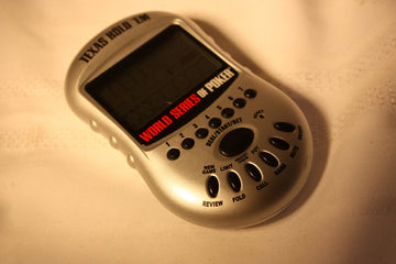 World Series of Poker Texas Holdem Handheld Video Game (399)