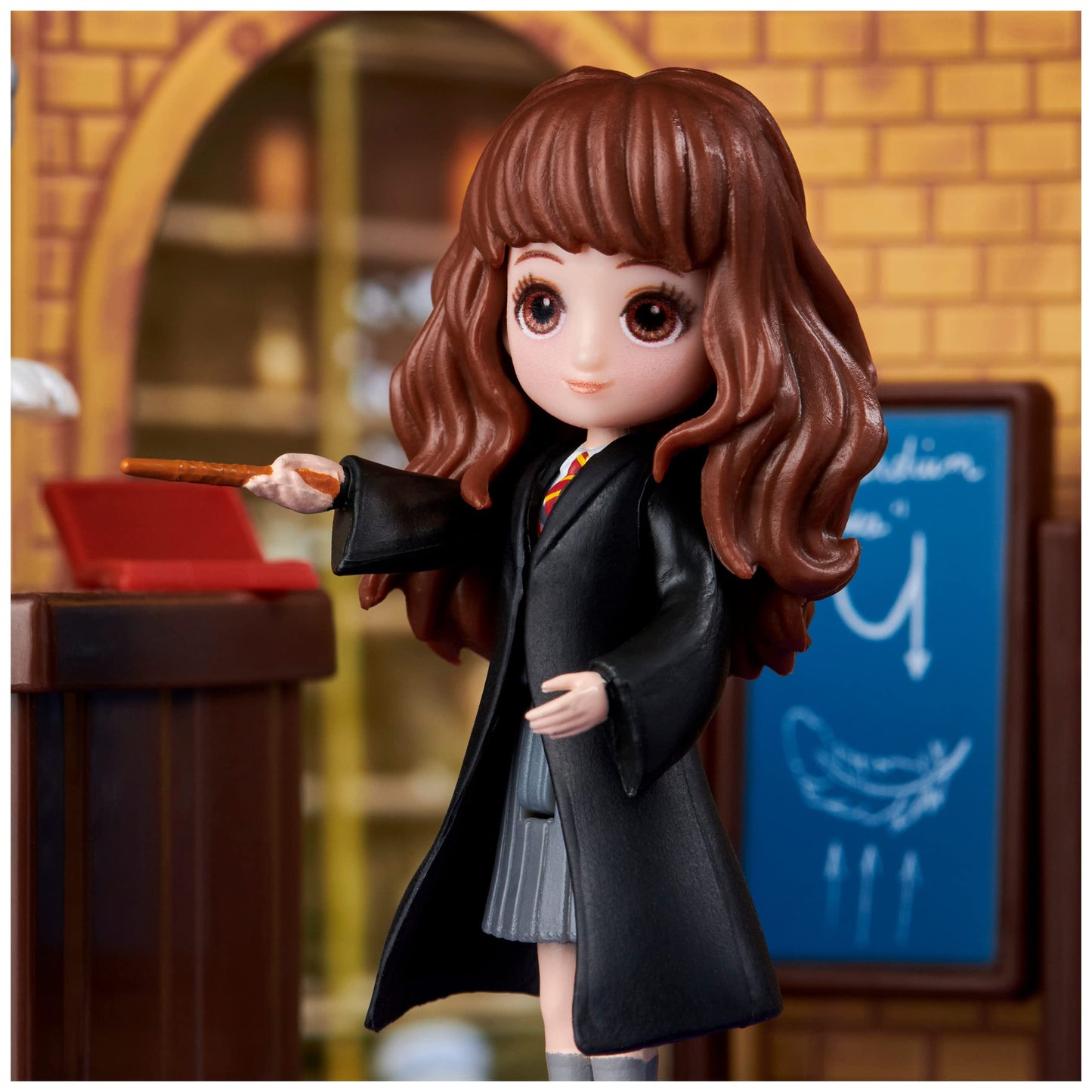 Wizarding World Harry Potter, Magical Minis Charms Classroom with Exclusive Hermione Granger Figure and Accessories, Kids Toys for Ages 5 and up