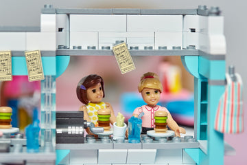 Mega Construx American Girl Maryellen's Seaside Diner Building Set
