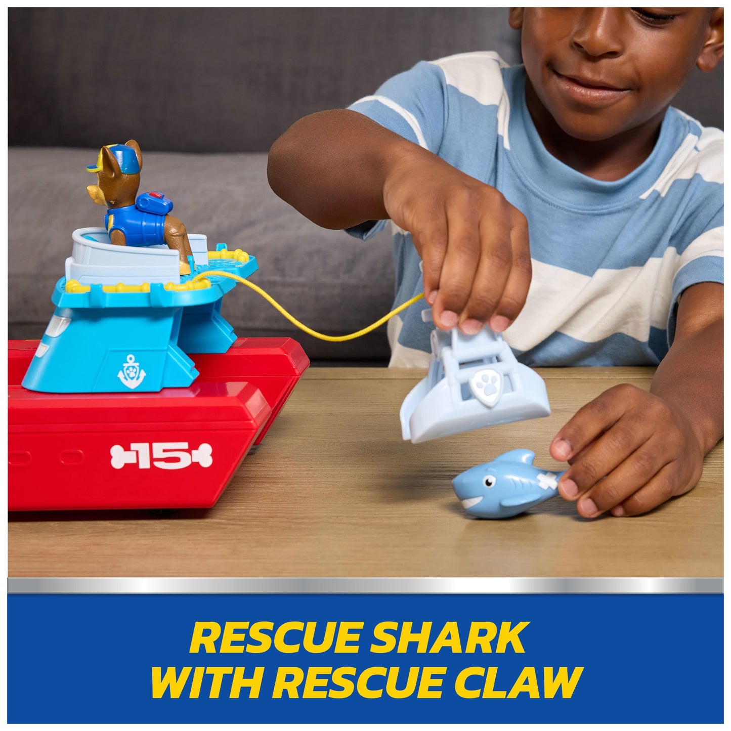 Paw Patrol Sea Patroller Vehicle with Chase and Shark Figure