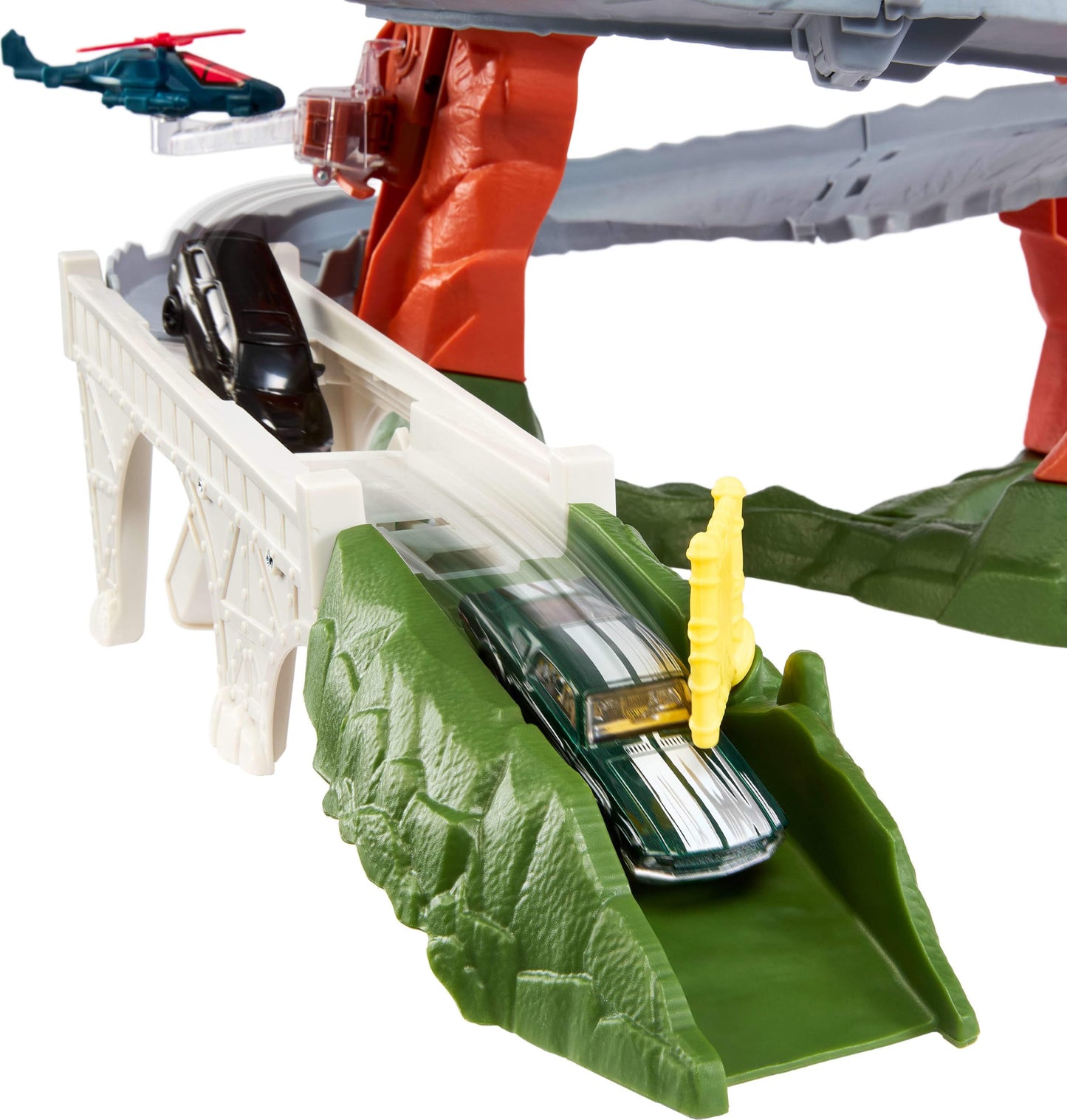 Matchbox The Movie Mountain Helicopter Escape Playset with 2 Cars