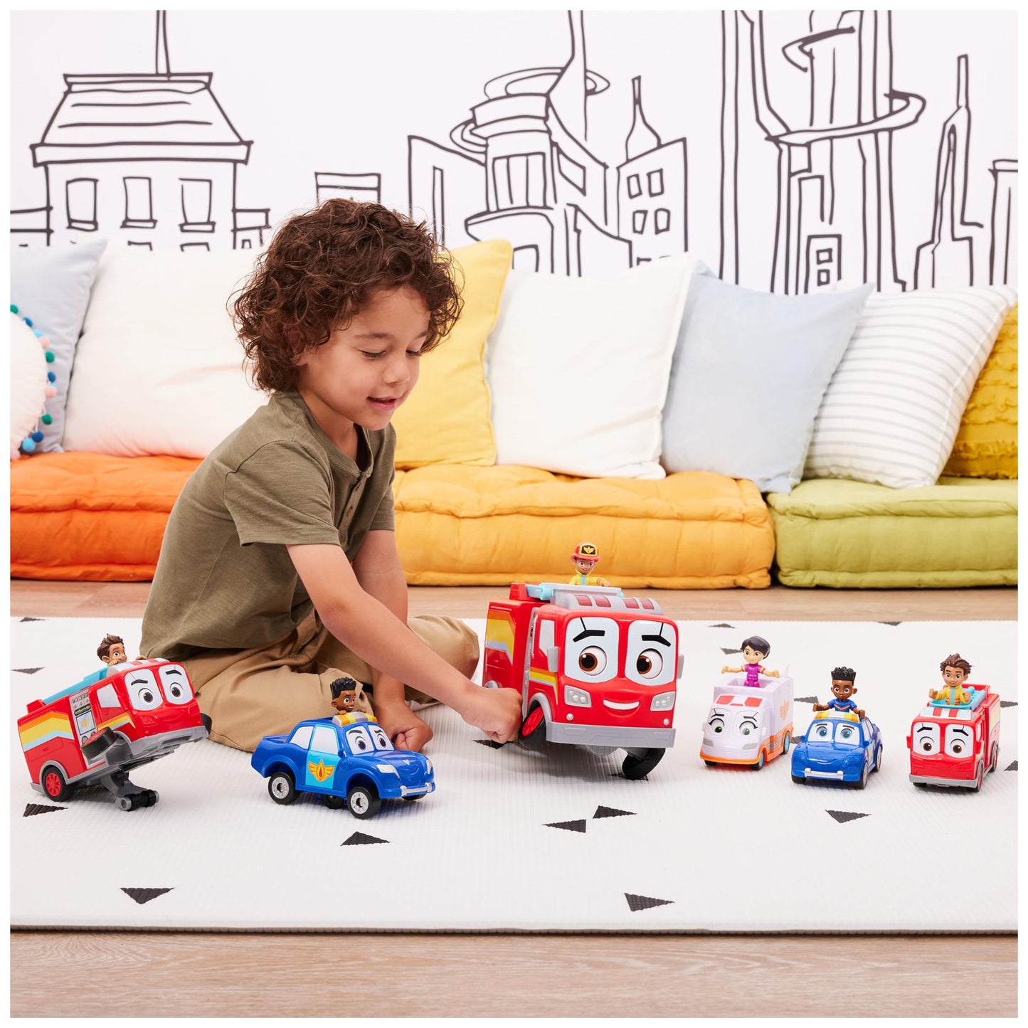 Disney Junior Firebuds, Jayden and Piston Toy Car with Pull-Back Feature and Doughnut Drift Action, Kids’ Toys for Boys and Girls Aged 3 and Up