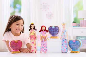 Mattel Disney Princess Ariel Fashion Doll & Accessories with 8 Surprises, Including Heart Gem Box, Ring for Child & 9 Play Pieces, Inspired by Movie