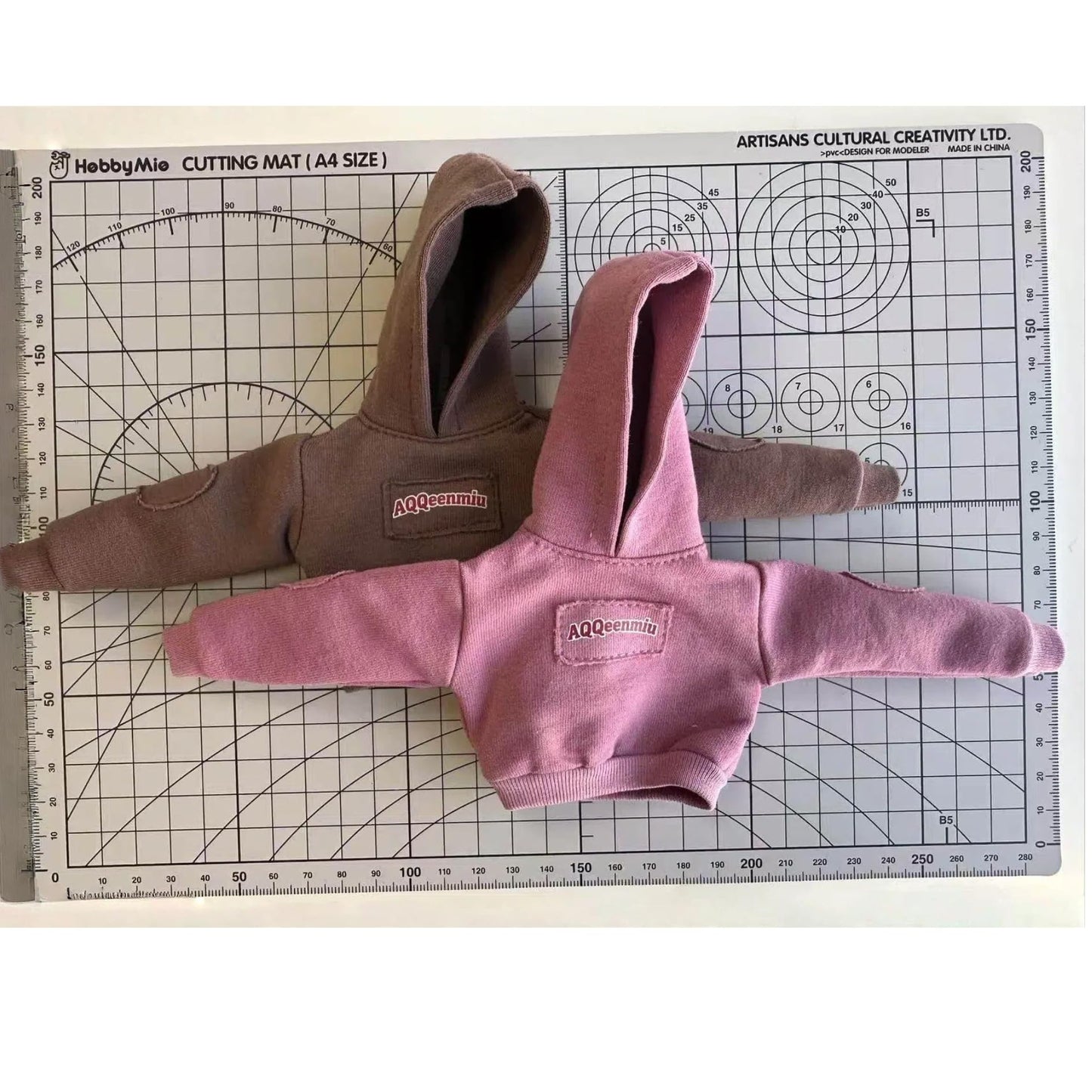 AQQeenmiu 1/6 Scale Purple Sweatsuit Doll Clothes Set with Striped Socks and White Collar, Compatible with Standard Female Fashion Dolls