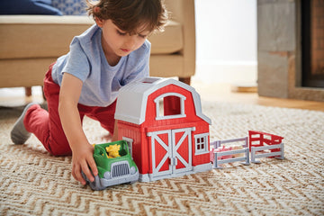 Green Toys Farm Playset - 13 Piece Pretend Play, Motor Skills, Language & Communication Kids Role Play Toy. No BPA, phthalates, PVC. Dishwasher Safe