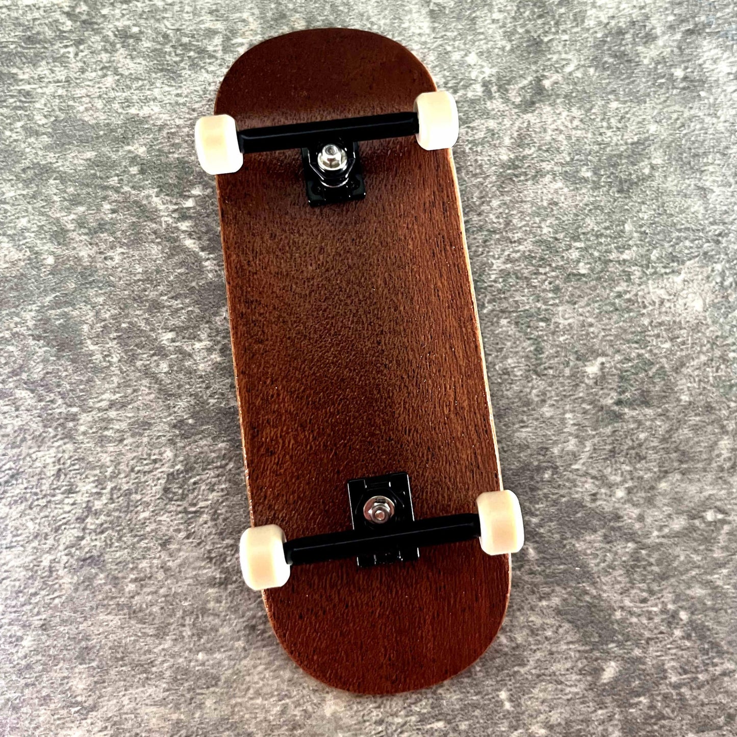 Noahwood Rose Wood Fingerboard Complete (9.0 Short Nose Short Tail Handmade Deck) + (34mm Black Six Truck + Beige ii Soul Wheel)