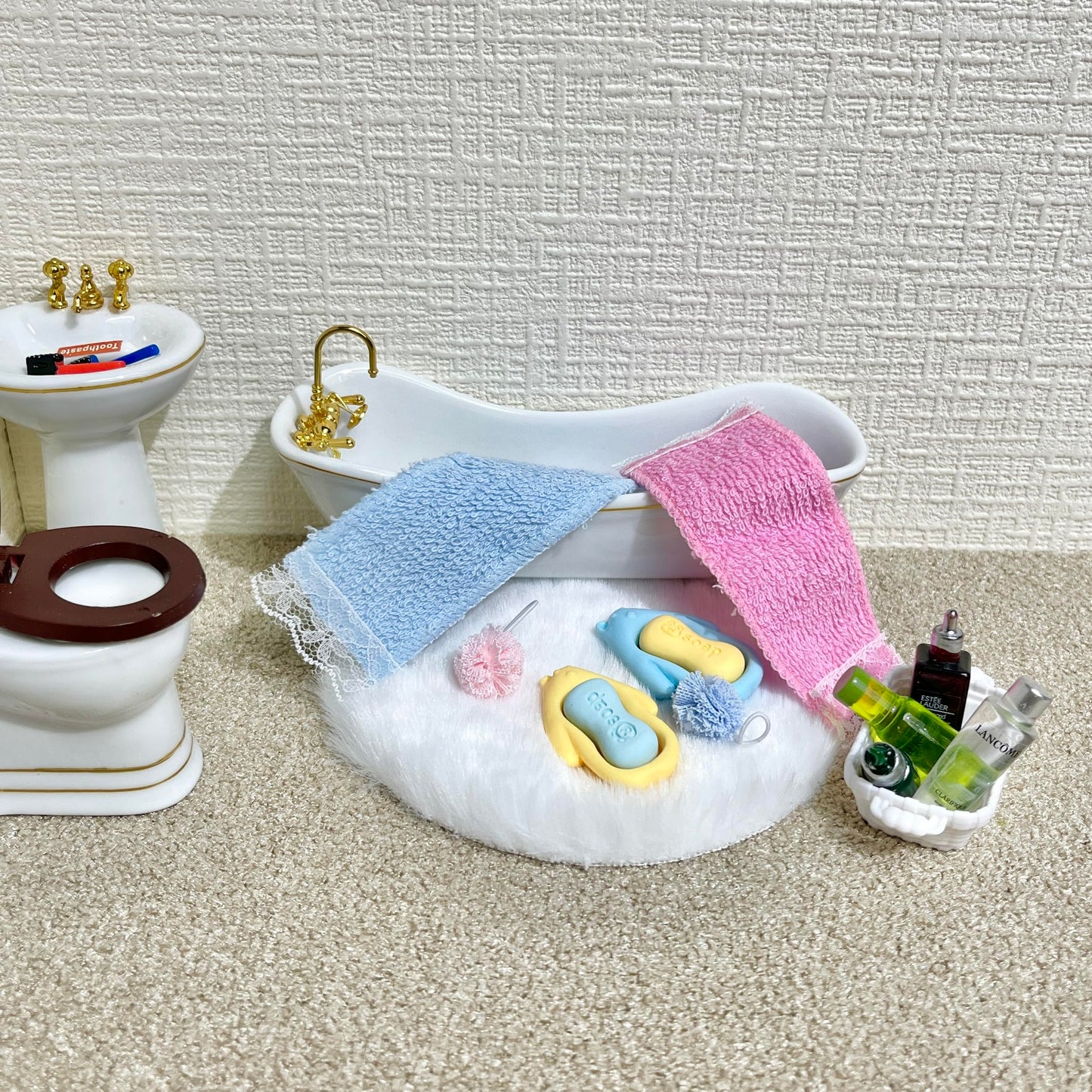 SAMCAMI Miniature Dollhouse Accessories, Mini Jewelry Storage, Mini Fashion and Dollhouse Bathroom Accessories, Mini Stuff, Miniature Makeup