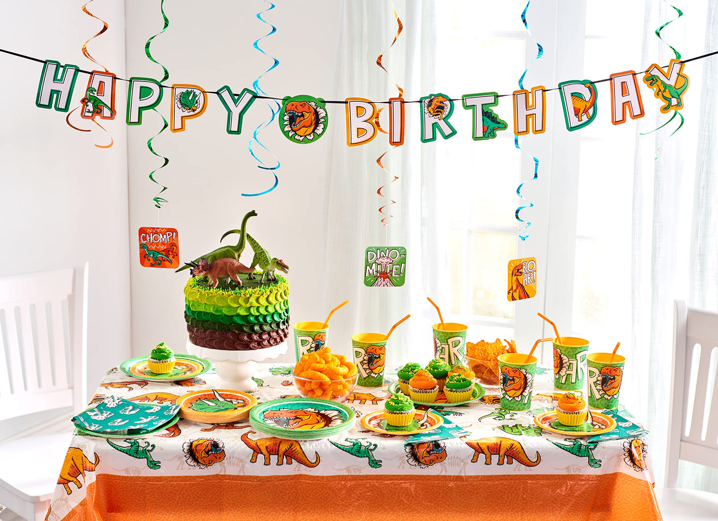 American Greetings Dinosaur Birthday Party Supplies, Plastic Table Covers (3-Count)