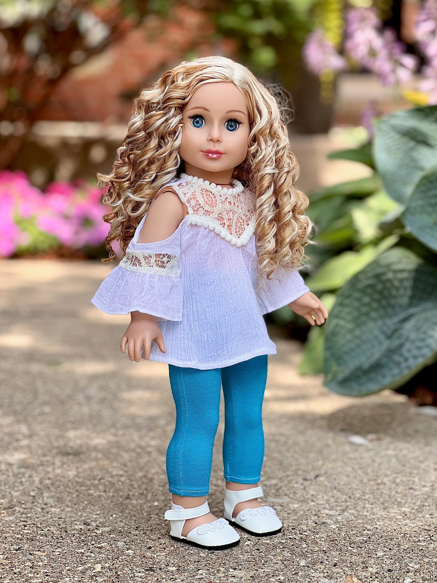 Trendy Girl - 18 inch Doll Clothes - 3 Piece Outfit - White Cotton Blouse, Turquoise Leggings and White Shoes (Dolls Not Included)
