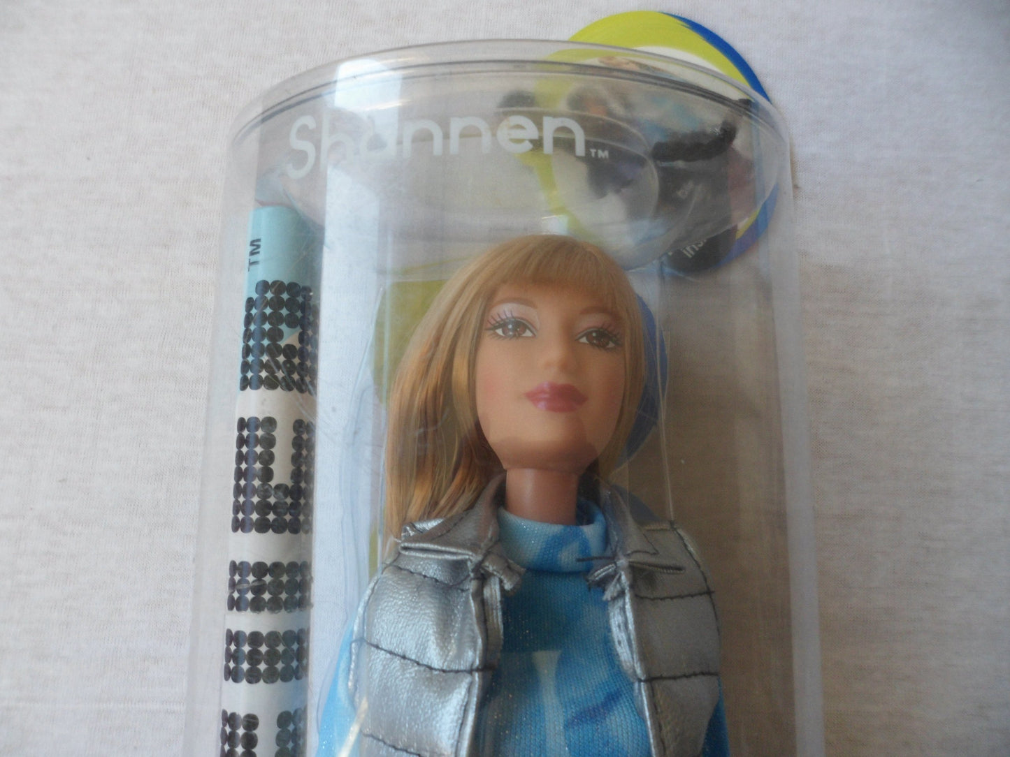 Barbie Fashion Fever: Shannen in Blue Leather Pants