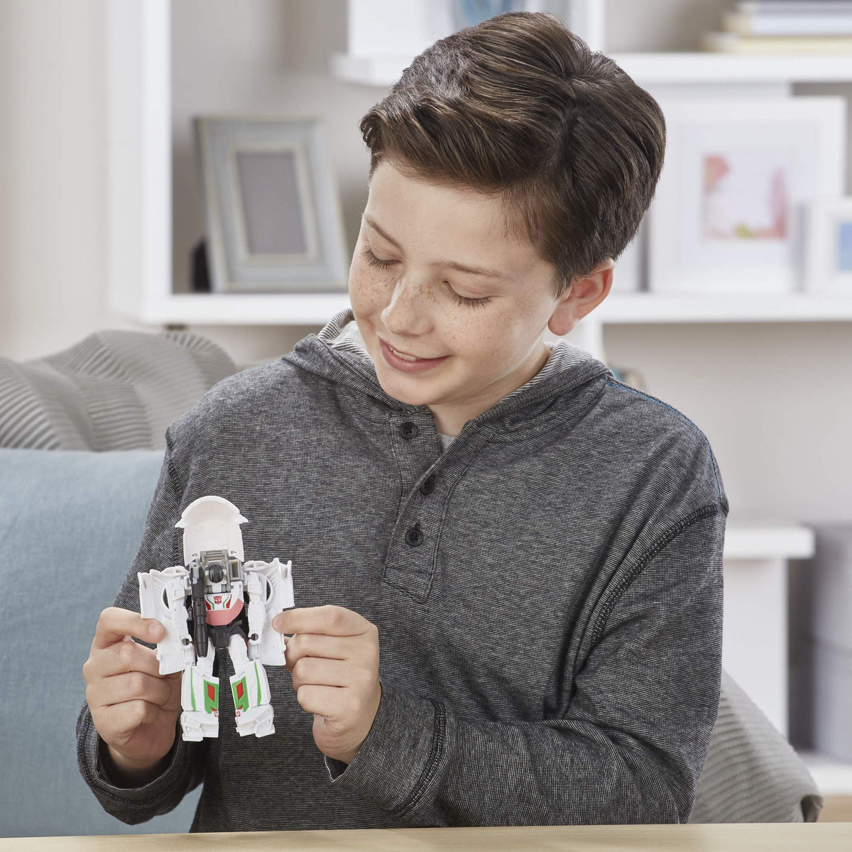 Transformers Toys Cyberverse Action Attackers 1-Step Changer Wheeljack Action Figure - Repeatable Gravity Cannon Action Attack - for Kids Age 6 and