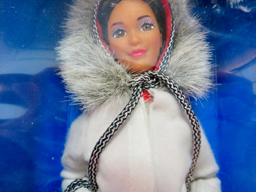 Dolls of the World Collection-Eskimo Barbie-Special Edition-1990