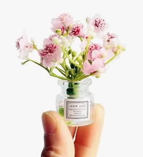 Miniature Flower Vase Set with Pink Jasmine, Miniature Flower in Vase Dollhouse Mini Jasmine Flowers Handmade Easily Matched Dollhouse Flower Vase Set