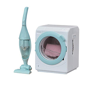 Calico Critters - Laundry & Vacuum Cleaner Set - Dollhouse Furniture & Accessories - Kids Pretend Play Toy, Miniature Dollhouse Accessories Set, Ages