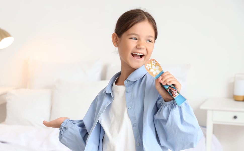 Moana Toy Microphone for Kids, Toy for Toddlers Includes Music and Lights