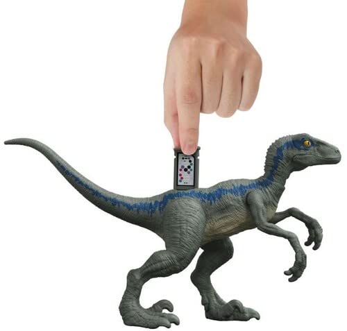 Jurassic World Dominion Velociraptor Blue vs Atrociraptor Dino Battle 2 Pack Dinosaur Figures HFY46
