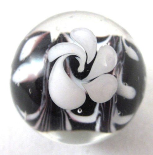 Big Game Toys~22mm (7/8") Hocus Pocus Hand Made Art Glass Marble w/Stand Black/White Flower Swirl