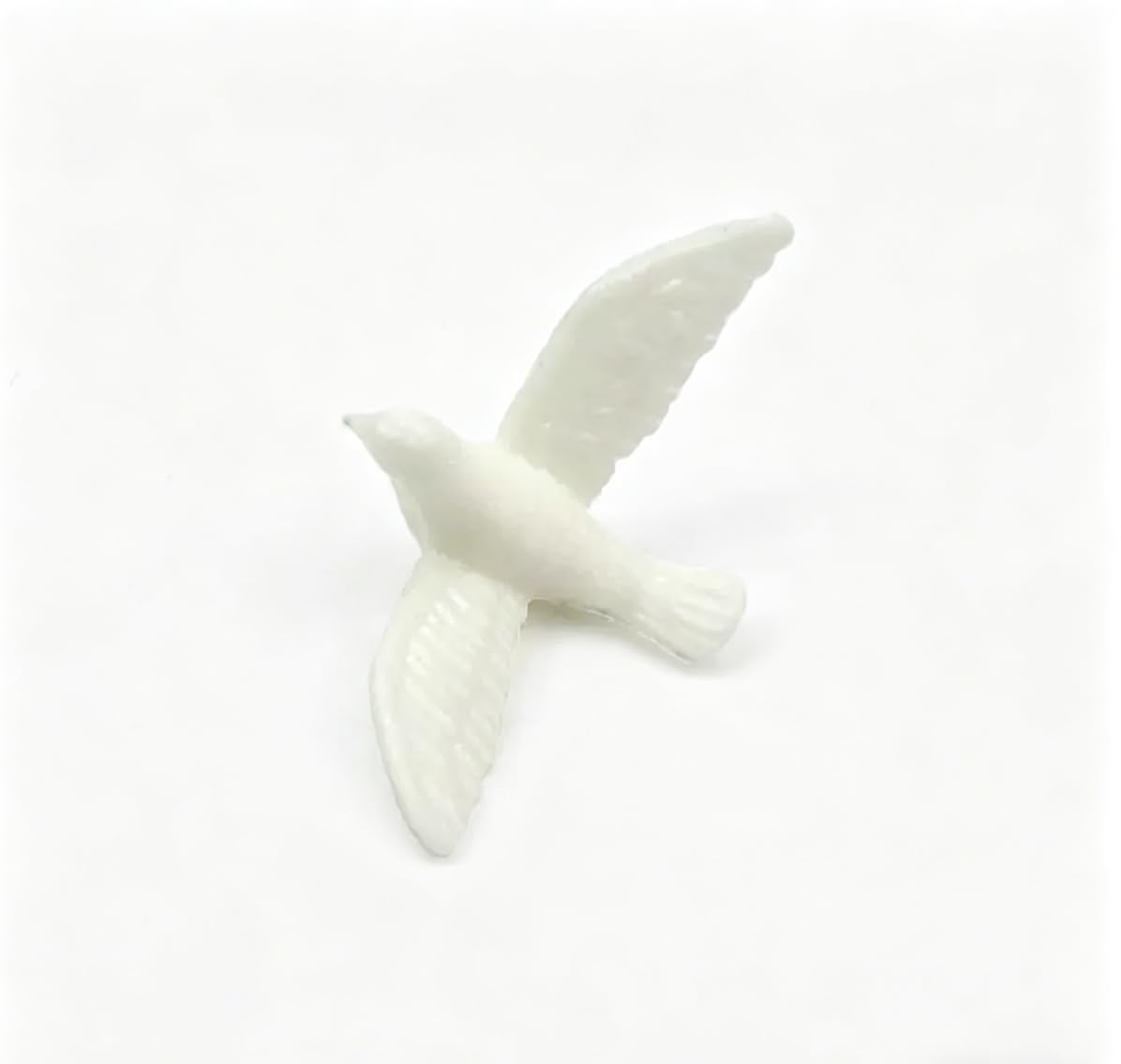 Dollhouse Miniature White Plastic Doves, Tiny Mini Birds, for Fairy Garden, Diorama, Miniature Decoration (7PCS)