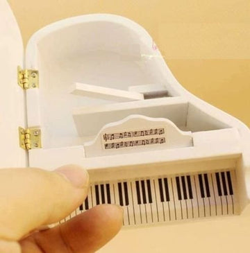 EatingBiting mini House Miniature Piano with Chair,1:12 Small House Miniature Furniture White Piano with Chair Miniature 1:12 Scale Fairy Home Scene