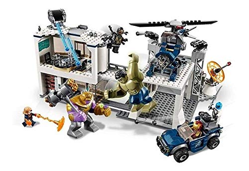 LEGO Marvel Avengers Compound Battle 76131 Building Set Includes Toy Car, Helicopter, and Popular Avengers Characters Iron Man, Thanos and More (699