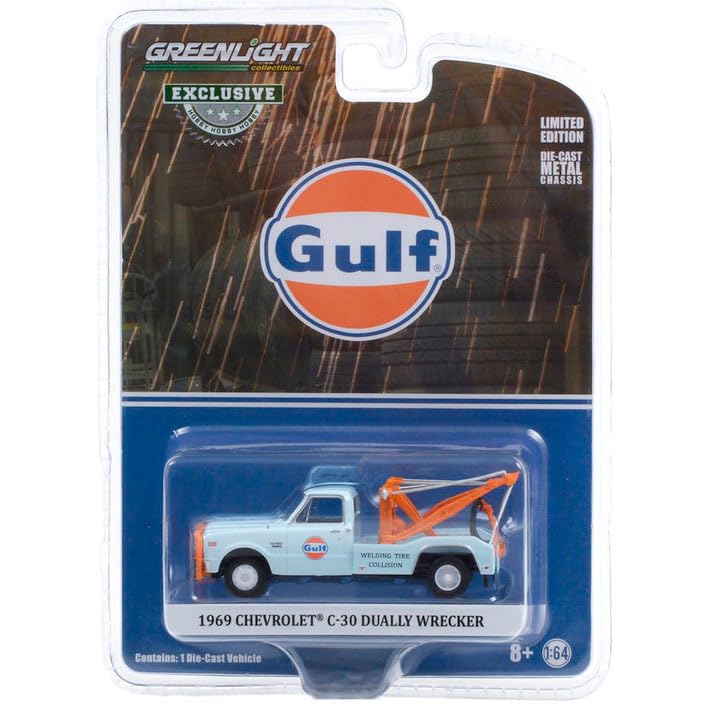 1969 Chevrolet C-30 Dually Wrecker Gulf Oil by Greenlight