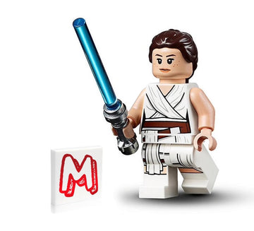 LEGO Star Wars The Rise of Skywalker Minifigure - Rey in White Robe (with Lightsaber and Display Stand) 75250