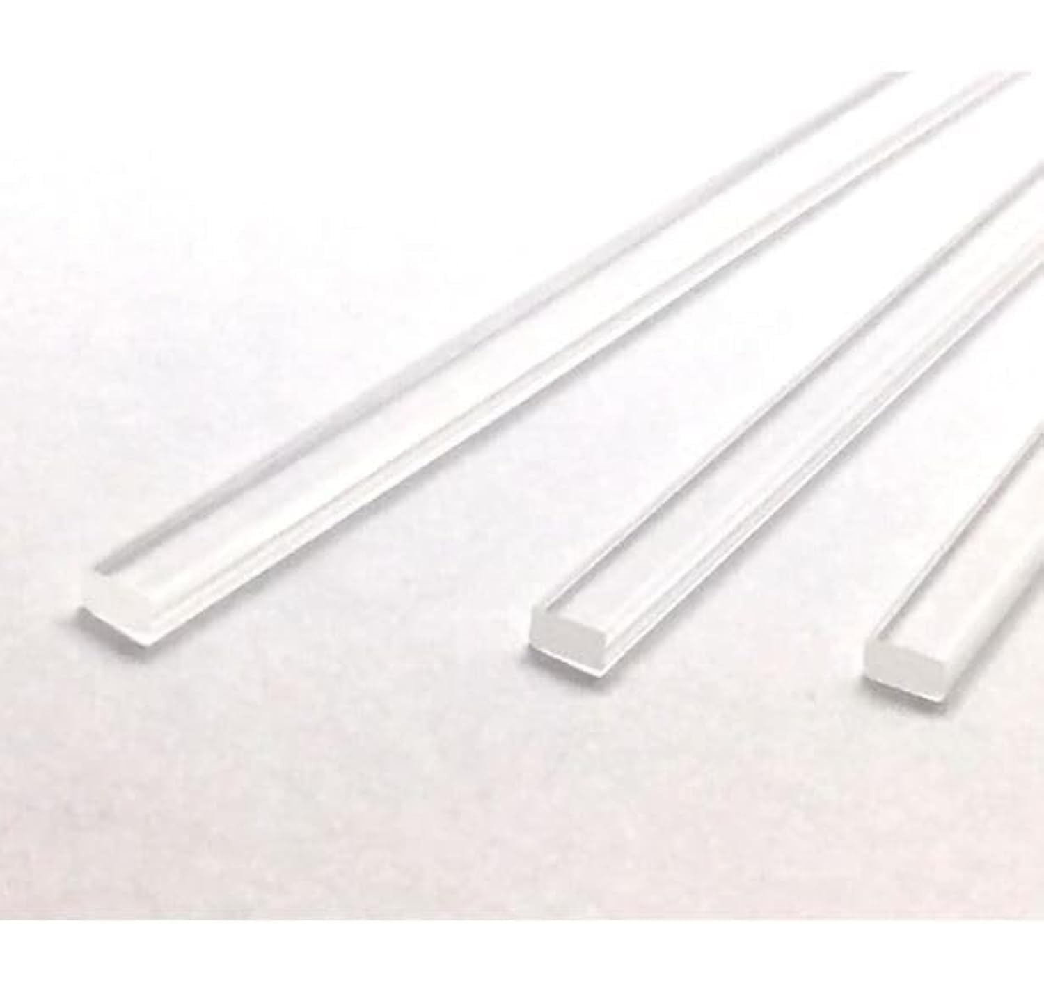 25pcs L-8" x W-4mm - Thick 2mm Flat Clear sticks for cake toppers cake pops or lollipops - Acrylic Plexiglass Sticks Transparent Clear, Strong and not