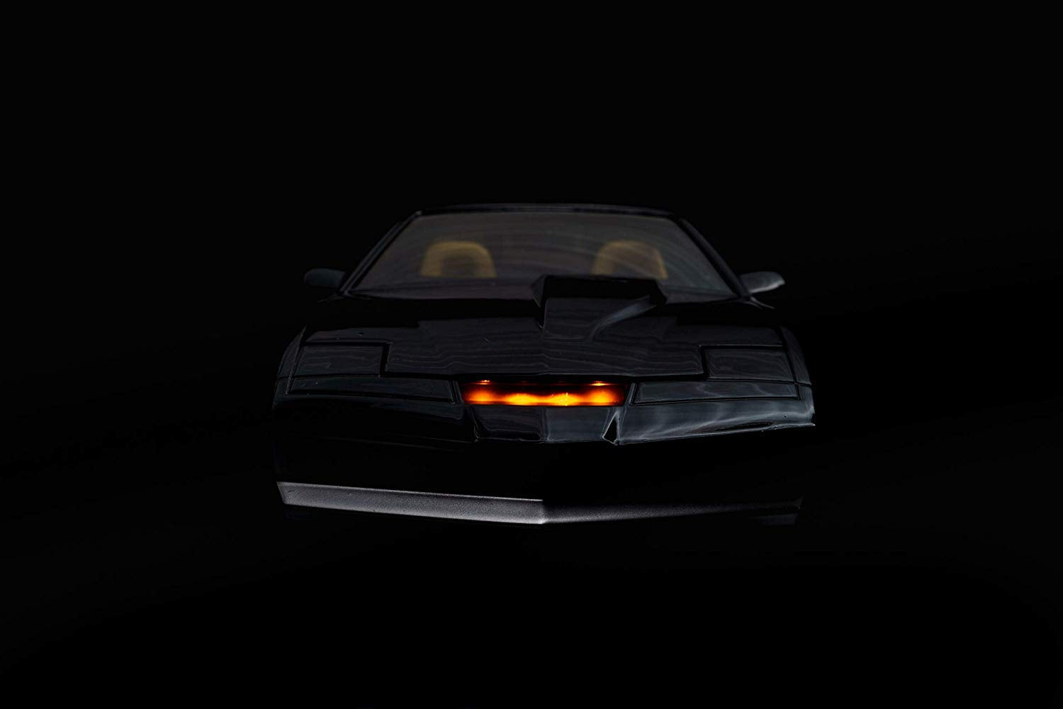 Jada Toys Hollywood Rides Knight Rider K.A.R.1982 Pontiac Firebird 1: 24 Diecast Vehicle with Light Up Feature
