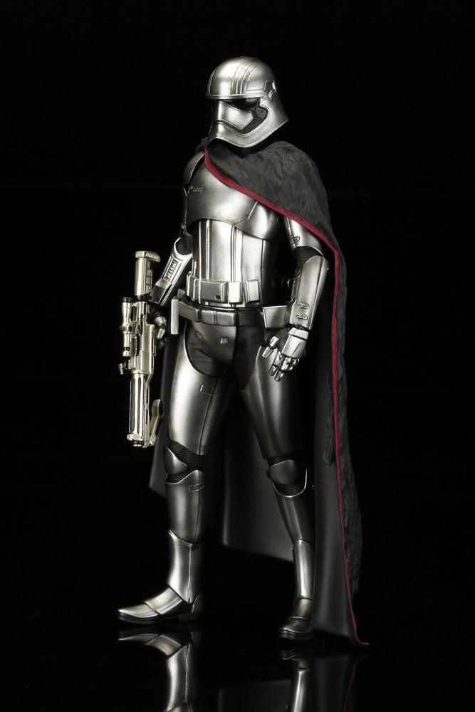 Kotobukiya Star Wars: Episode VII: The Force Awakens: Captain Phasma ArtFX+ Statue