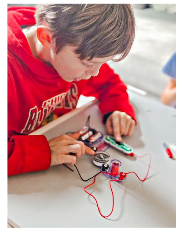 Snap Circuits Magnet Fun Lab | STEM Toy | Boys and Girls Science | 8+ Years