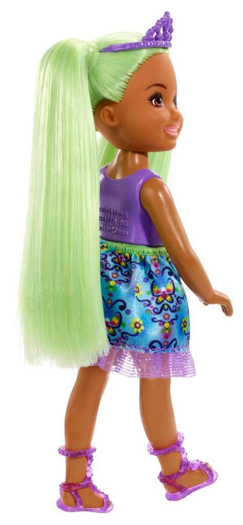 Barbie Dreamtopia Chelsea Sprite Doll, 7-inch, with Green Hair Wearing Fashion and Accessories, Multi (GJJ95)