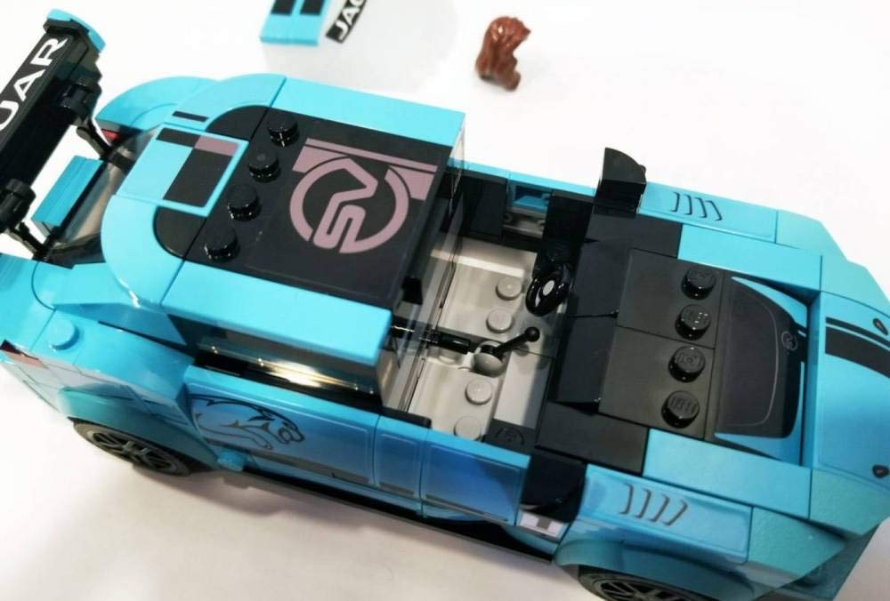 LEGO Speed Champions Formula E Panasonic Jaguar Racing Gen2 car and Jaguar I-PACE eTROPHY 76898 Building Kit (565 Pieces)