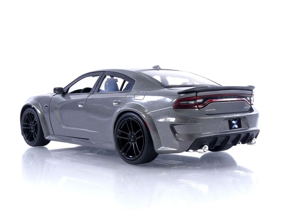 Jada Fast & Furious Fast X 1:24 Dom's 2021 Dodge Charger SRT Hellcat Die-Cast Car, Toys for Kids and Adults