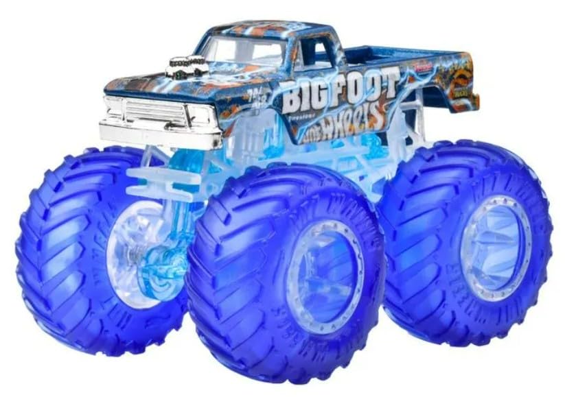 Hot Wheels Monster Trucks Bigfoot 2024, Power Smashers 1:64 Scale, Crushed Car Included