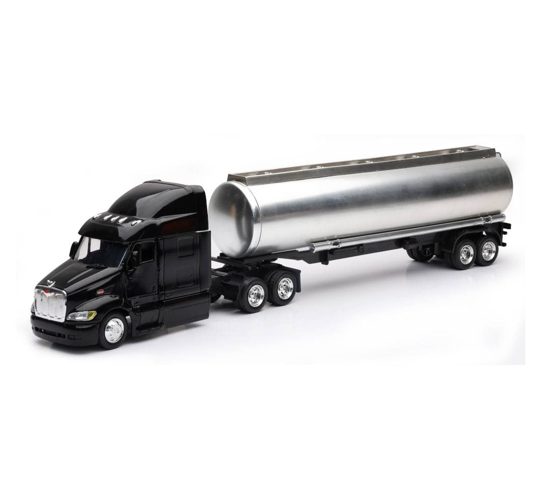 New Ray Peterbilt Model 387, Flatbed W/Round Hay Bales, 1:43 Diecast