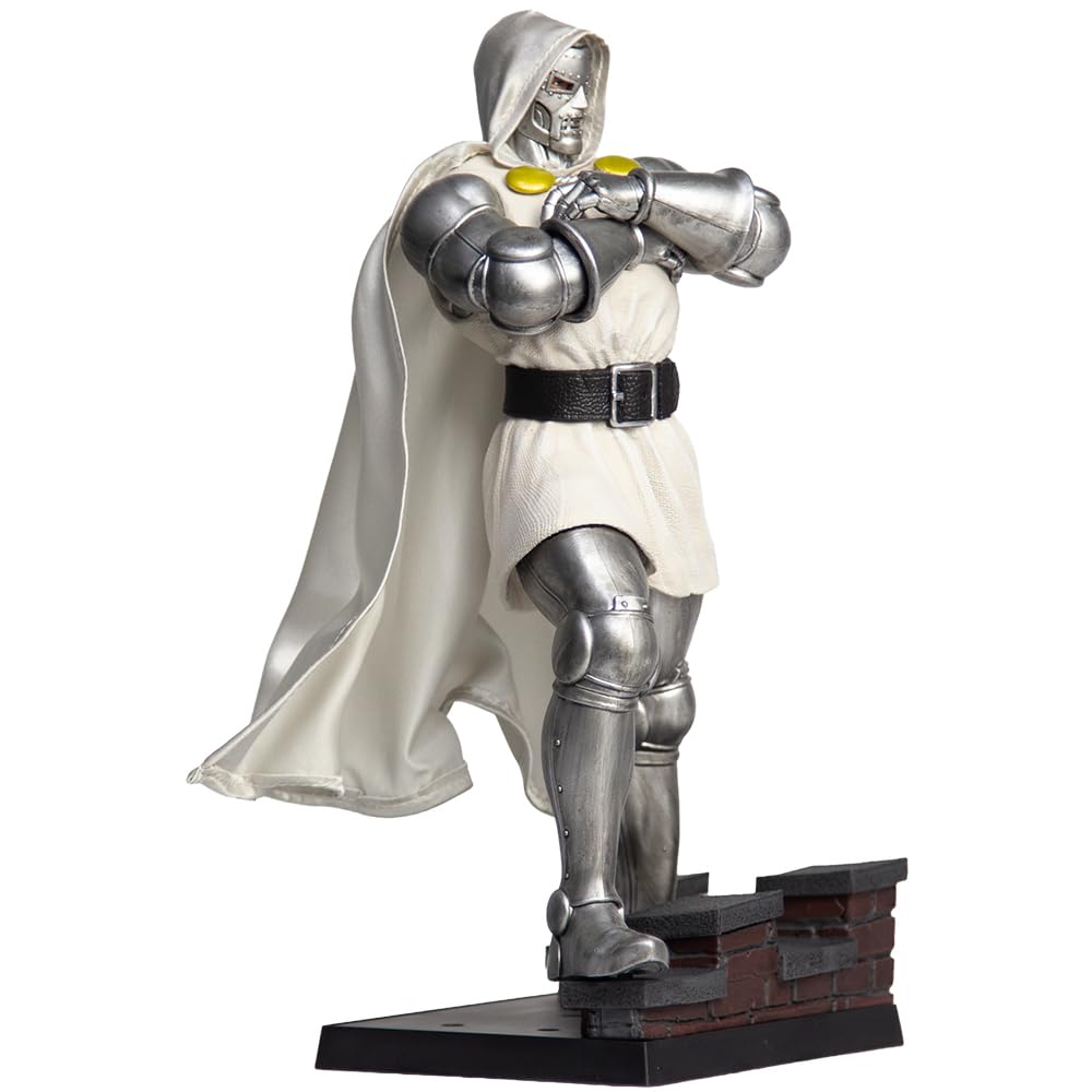 McFarlane Marvel Collection 1/6 Statue Doctor Doom (Doctor Doom #1) Future Foundation (Gold Label) 30 cm