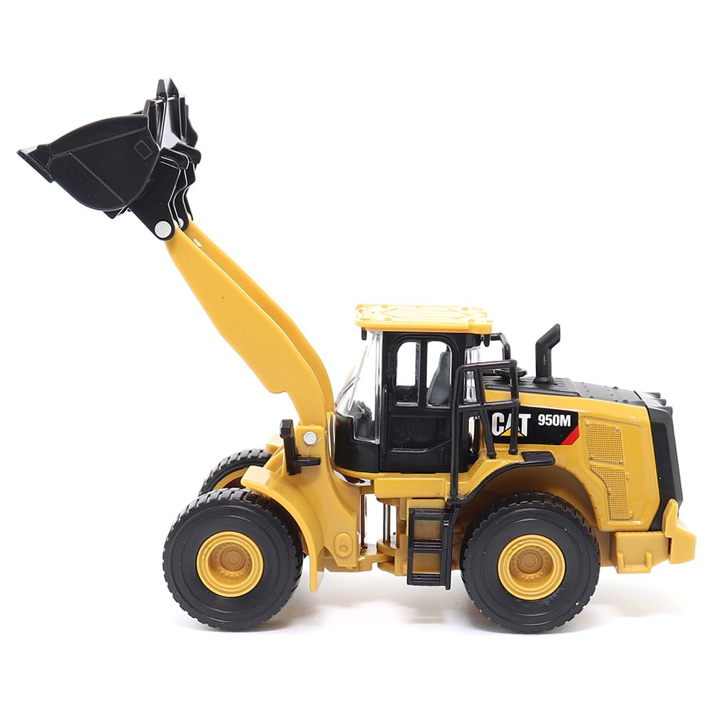 Diecast Masters | 1:64 Scale Cat 950M Wheel Loader | Model 84646CS