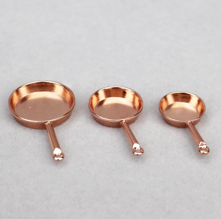 EatingBiting 1:12 1/12 Scale Dollhouse Miniature Furniture Set of 3 Chrome Frying Pans Doll House Display Kitchen Cookware Accessories Christmas