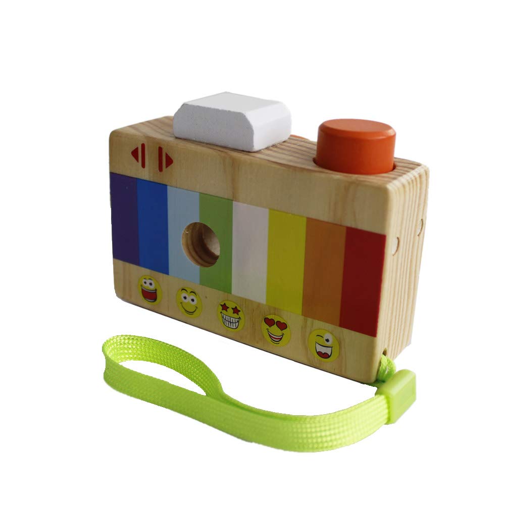 GoodPlay Cartoon Mini Wooden Camera Toy with Multi-Prism Kaleidoscope Pictures Lens Portable Camera for Children Toddlers (Carrying in The Hand)