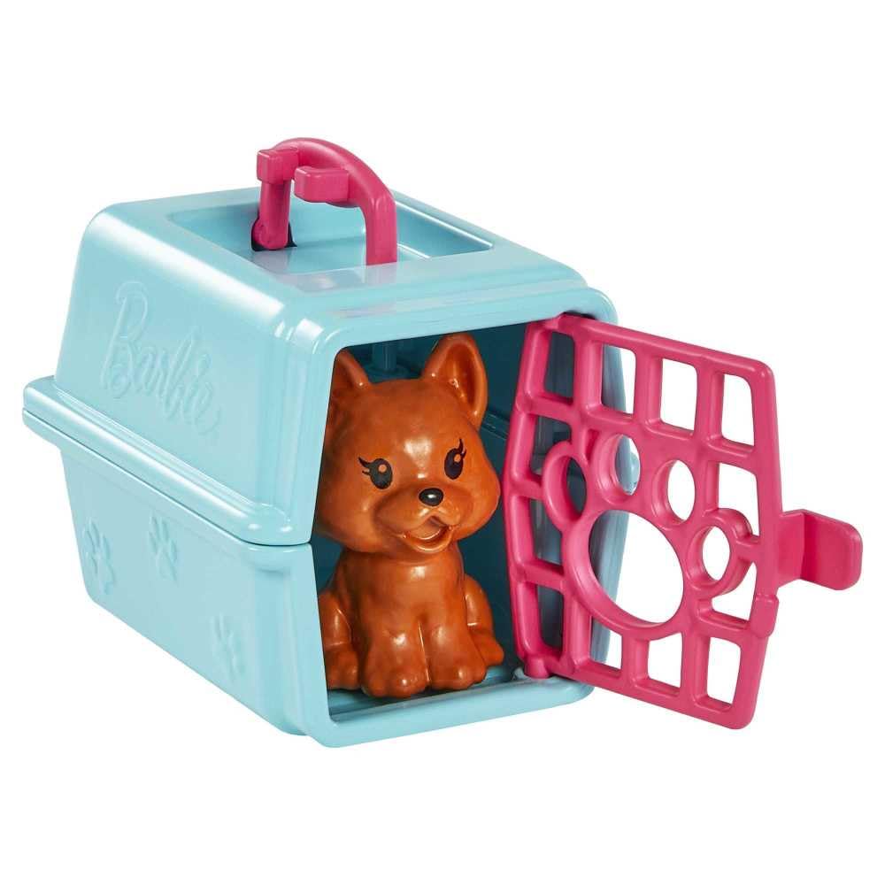 Barbie Chelsea Doll and Accessories, Pet Vet Playset with Doll, 4 Animals and 18 Pieces