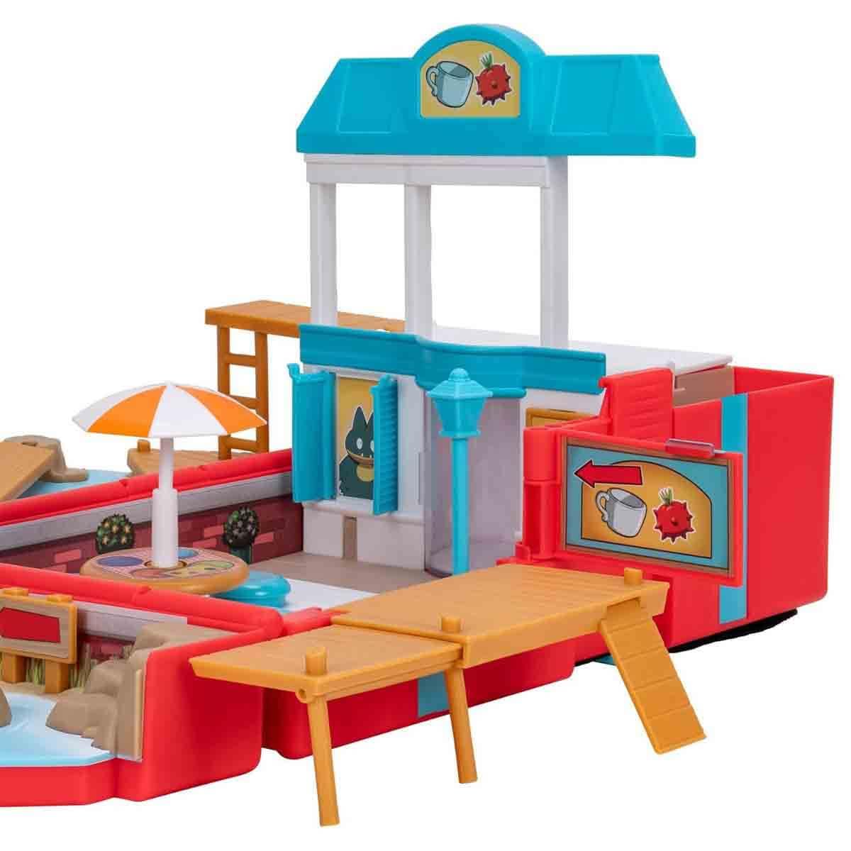 Jazwares Pokémon Carry Case Beach Battle Playset - Portable Transforming Backpack Playset with Action Features and 2-inch Pikachu Battle Figure