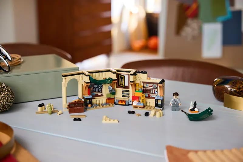 LEGO Harry Potter Hogwarts Castle Room of Requirement (40770)