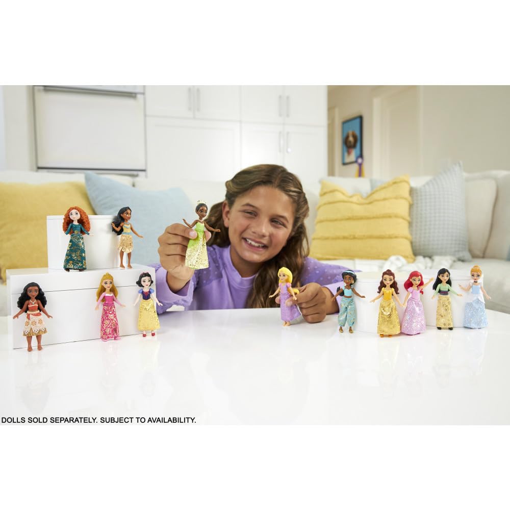 Mattel Disney Princesses, 9 cm Articulated Belle Doll, 3 Years and +, HLW78