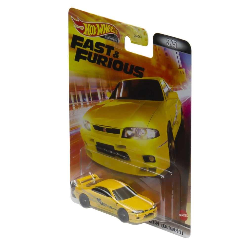 Hot Wheels Retro Entertainment Collection,Nissan Skyline GTR R33, TV, & Video Games, Iconic Replicas for Play or Display, Gift for Collectors