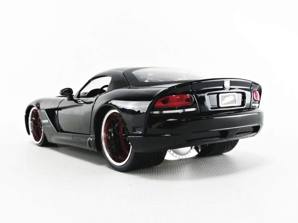 Fast & Furious Letty's Dodge Viper SRT 10 1/24 Scale Diecast Car Black